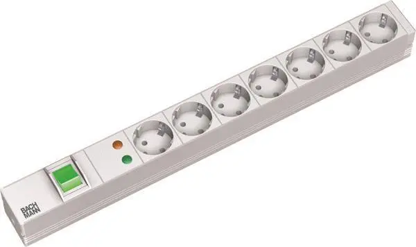 Bachmann 19" 1HE 7xSchuko 1xÜSS 333.405 1xSchalter Strom 2m Schuko