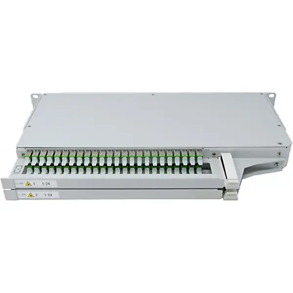 ConnectCom Patchpanel 1HE re Fanout 24x E2000/APC Kuppl. 952173